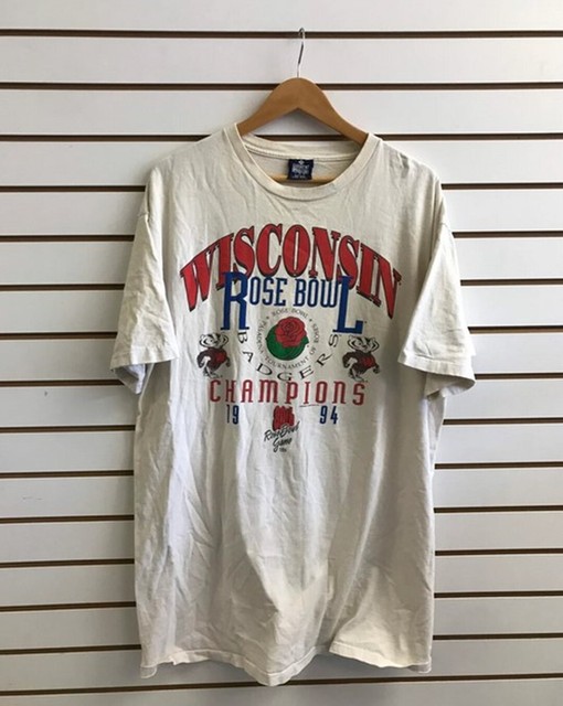 Vintage Wisconsin Rose Bowl Champs T-Shirt Sweatshirt - Fan Apparel for Her & Him