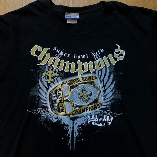 Vintage Y2K New Orleans Saints Graphic Hoodie Sweatshirt Perfect Gift for NCAA Enthusiasts - Image 2