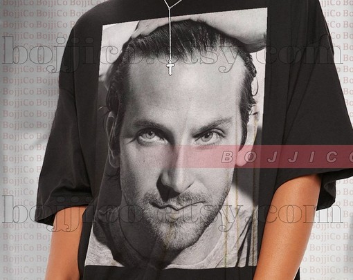 Vintage-Style BRADLEY COOPER Unisex T-shirt for Fans - Image 2