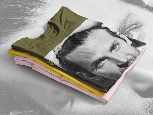 Vintage-Style BRADLEY COOPER Unisex T-shirt for Fans - Image 4