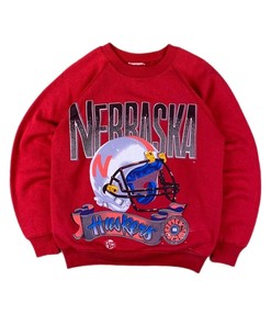 Vintage-Style Nebraska Huskers Helmet Crewneck Sweatshirt - A Must-Have for NCAA Enthusiasts