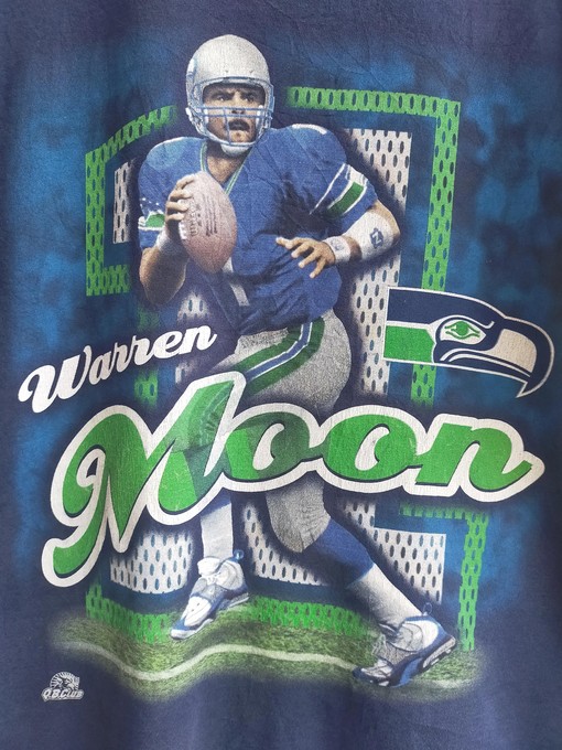 Warren Moon Sweatshirt T-shirt - Vintage Style NFL Shirt, A Must Have For NFL Fans - Image 2