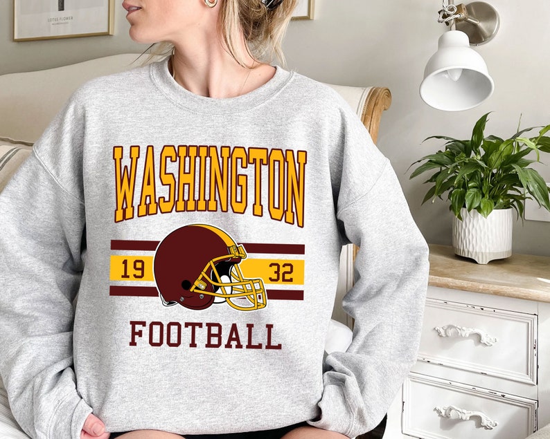 Washington Football Vintage Sweatshirt for NFL Fans - Image 2