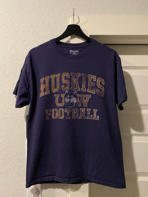 Washington Huskies T-Shirt Sweatshirt Hoodie Gifts For Fans - For True Fans of Football