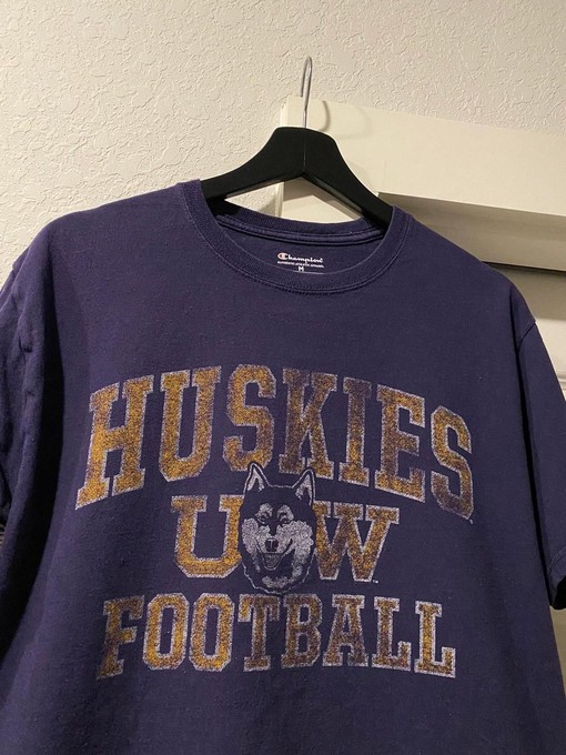 Washington Huskies T-Shirt Sweatshirt Hoodie Gifts For Fans - For True Fans of Football - Image 2