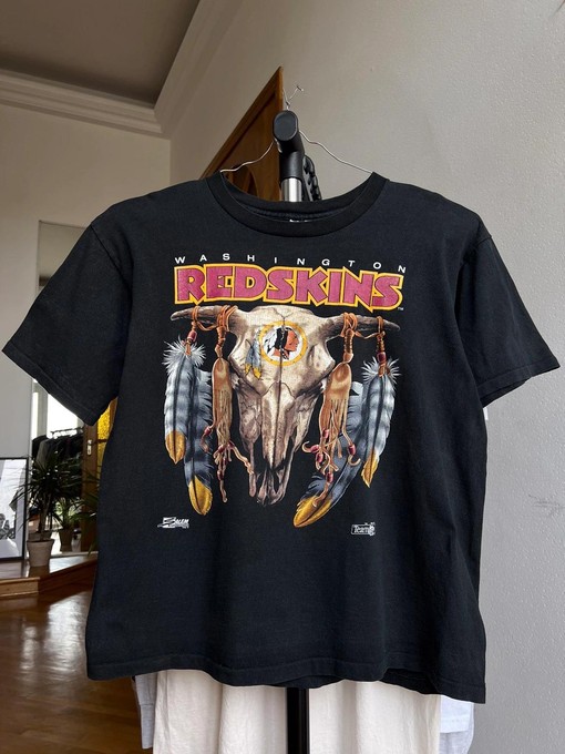 Washington Redskins Vintage Style NFL Sweatshirt T-shirt - Ideal Gift for Fans - Retro NCAA Shirts