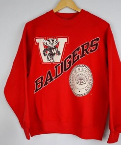 Wear Your Wisconsin Badgers Pride with a Vintage University of Wisconsin Red NCAA Print Sweatshirt