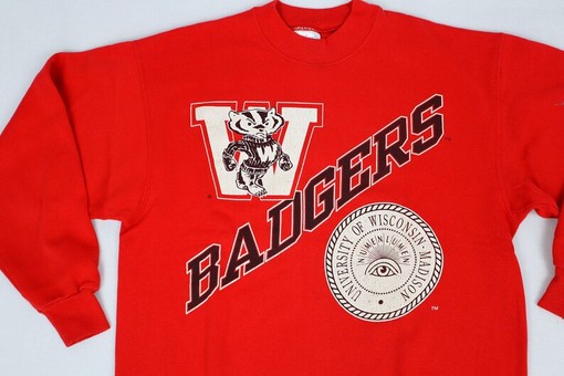 Wear Your Wisconsin Badgers Pride with a Vintage University of Wisconsin Red NCAA Print Sweatshirt - Image 2