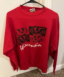 Wisconsin Badgers Vintage Crewneck Sweatshirt, Perfect Gift for NCAA Fans with retro ncaa shirts