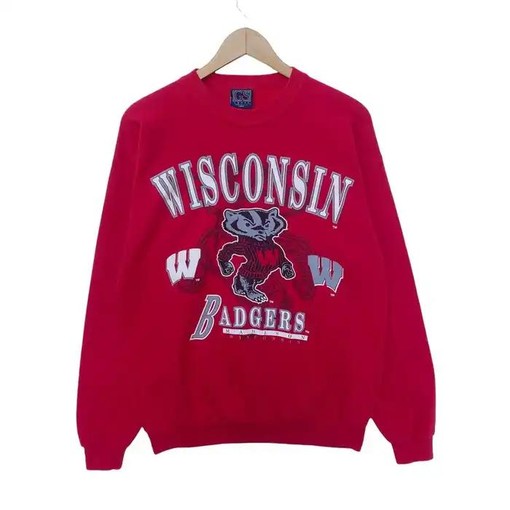 Wisconsin Badgers Vintage Style Pullover Sweatshirt Bundle, Perfect for NCAA Fans with ncaa shirts for men