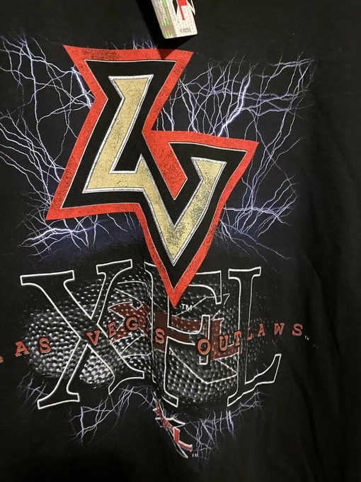 XFL Football Las Vegas Outlaws Vintage Style Champion Sweatshirt T-shirt, NCAA Football Teams Gifts for Girls - Image 2