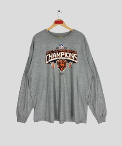 Y2K Chicago Bears NFL Champion Sweatshirt T-Shirt - Retro NFL Collectible Apparel