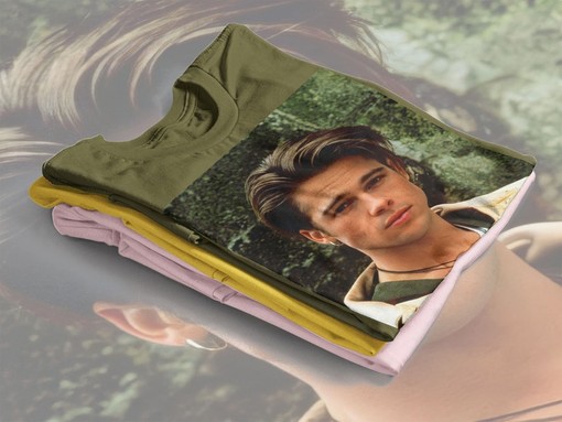 Young BRAD PITT Retro Unisex T-shirt for Classic Movie Fans - Image 3
